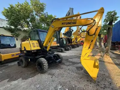 Used Hyundai R60W-7 Wheeled Excavator photo 4