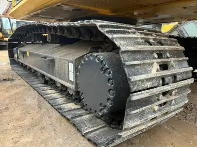 Used Komatsu PC220-7 Excavator photo 6