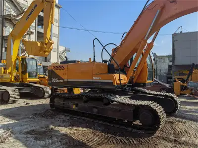 Used Hyundai 305 Excavator photo 2