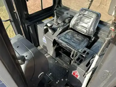 Used Shantui SD22 Bulldozer photo 8