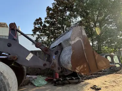Used Volvo L180E Wheel Loader photo 7