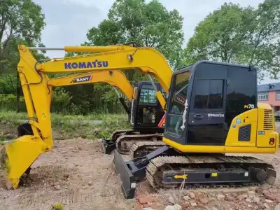 Used Komatsu PC70 Excavator photo 3