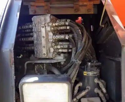 Used Hitachi ZX225USR Excavator photo 7