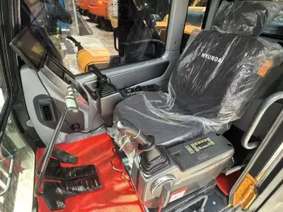 Used Hyundai HX220HD Excavator photo 8