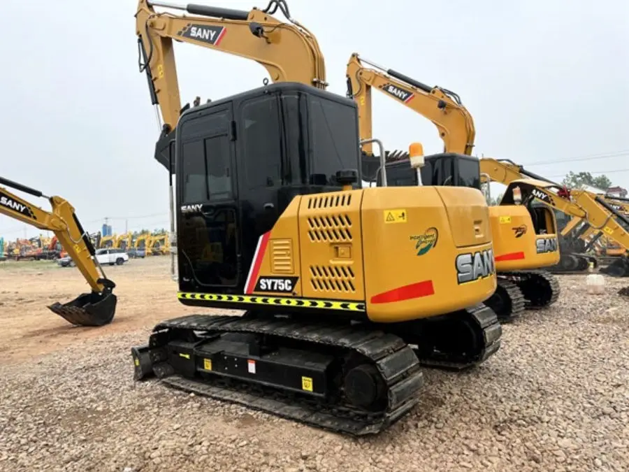 Used SANY SY75C Mini Excavator photo 1
