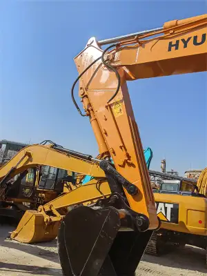 Used Hyundai 305 Excavator photo 6