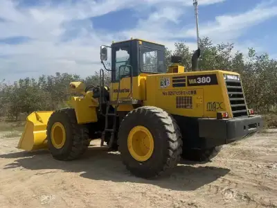 Used Komatsu WA380-3 Wheel Loader photo 4