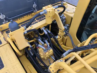 Used Komatsu PC490LC-11 Excavator photo 7