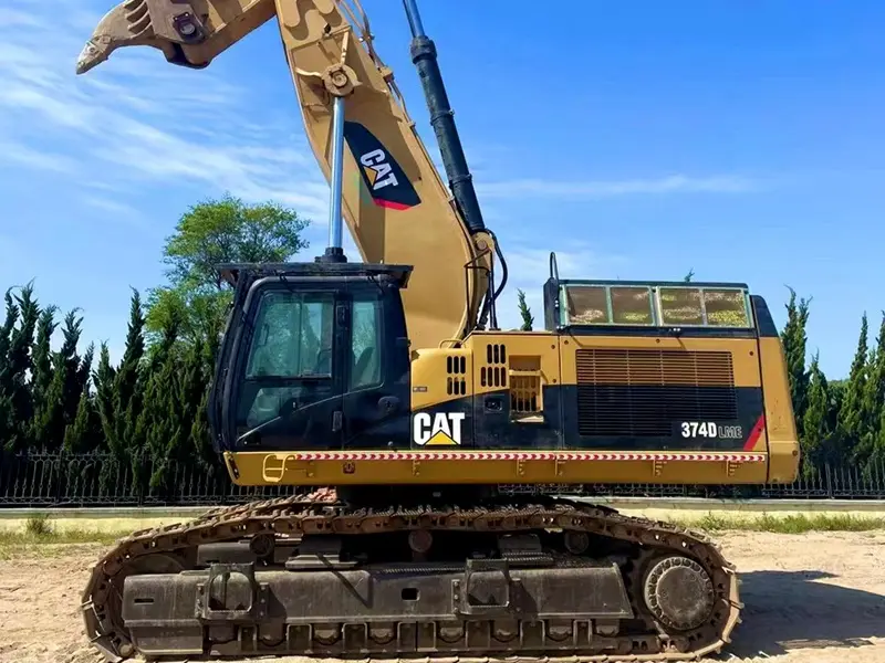 Used Caterpillar 374D Excavator photo 1