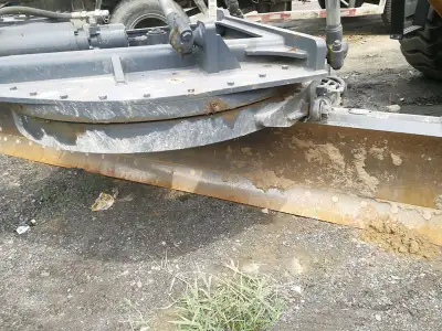 Used XCMG GR215 Motor Grader photo 5