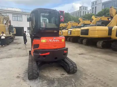 Used Kubota 35 Mini Excavator photo 2