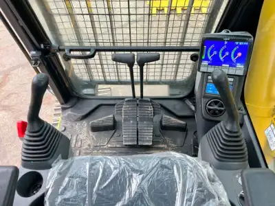Used Komatsu PC210LC-10M0 Excavator photo 5