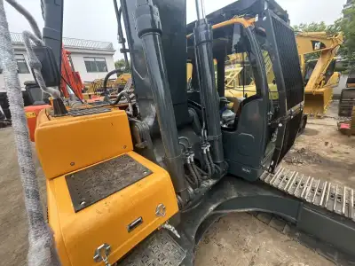 Used Hyundai 300LC-9S Excavator photo 5