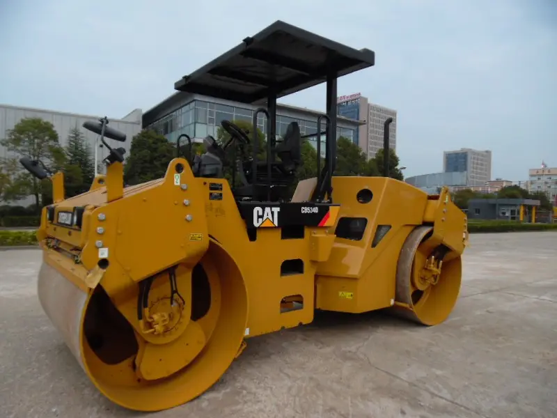 Used Caterpillar CB534D Road Roller photo 1