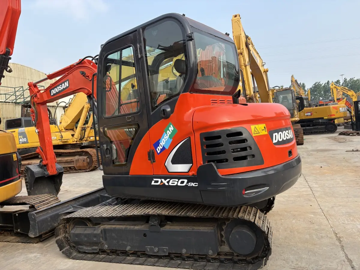 Used Doosan DX60 Mini Excavator photo 1