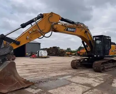 Used SANY 390 Excavator photo 2