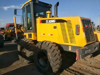 Used XCMG GR180 Motor Grader photo 3