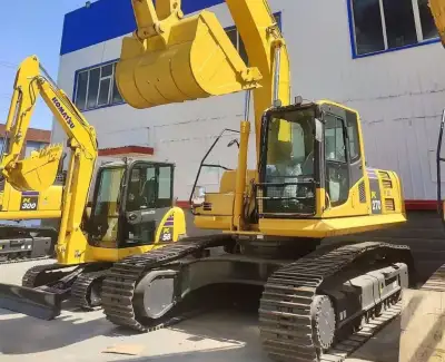 Used Komatsu PC270 Excavator photo 6