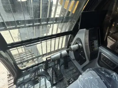 Used Hyundai HX220S Excavator photo 8