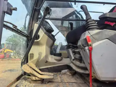 Used John Deere 210 Excavator photo 3