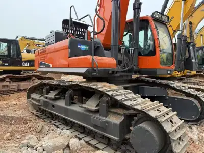 Used Doosan DX600-9 Excavator photo 3