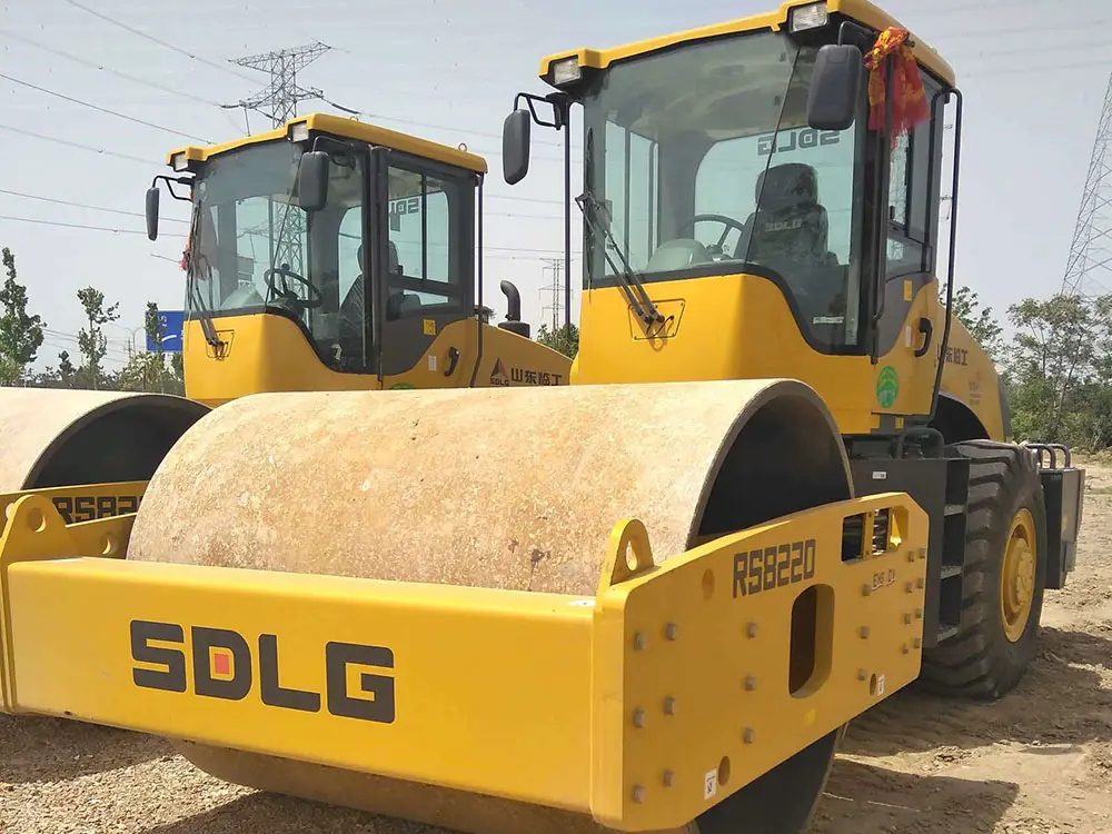 Used SDLG LGS8220 Road Roller photo 1