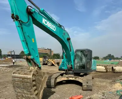 Used Kobelco SK260LC Excavator photo 11