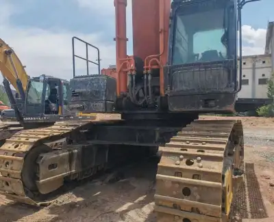 Used Hitachi ZX690 Excavator photo 7