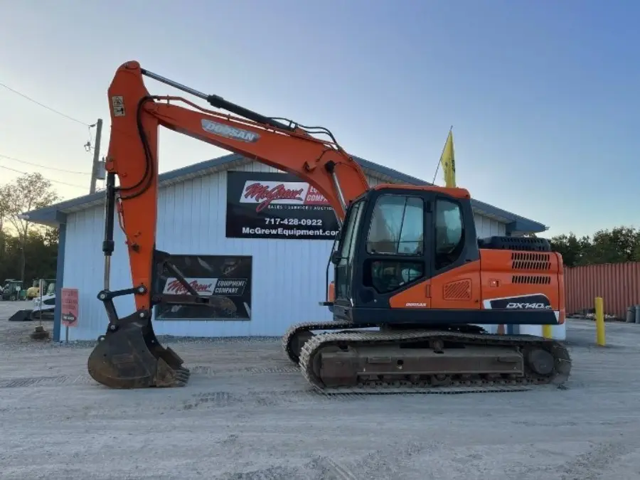 Used Doosan DX140LC Excavator photo 1