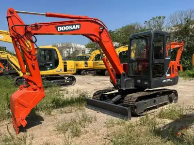 Used Doosan DX55-9C Mini Excavator photo 4