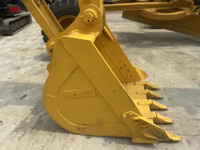 Used Komatsu PC200-7 Excavator photo 5