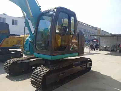 Used Kobelco SK135SR Excavator photo 3