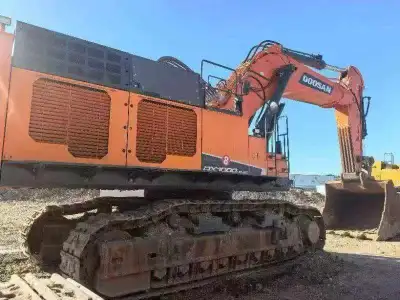 Used Doosan DX1000 Excavator photo 2