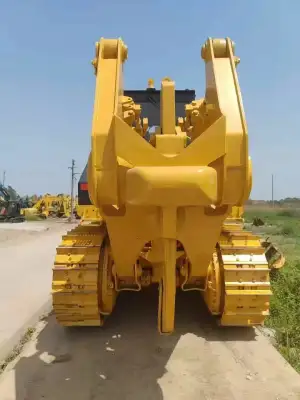 Used Shantui SD32 Bulldozer photo 3