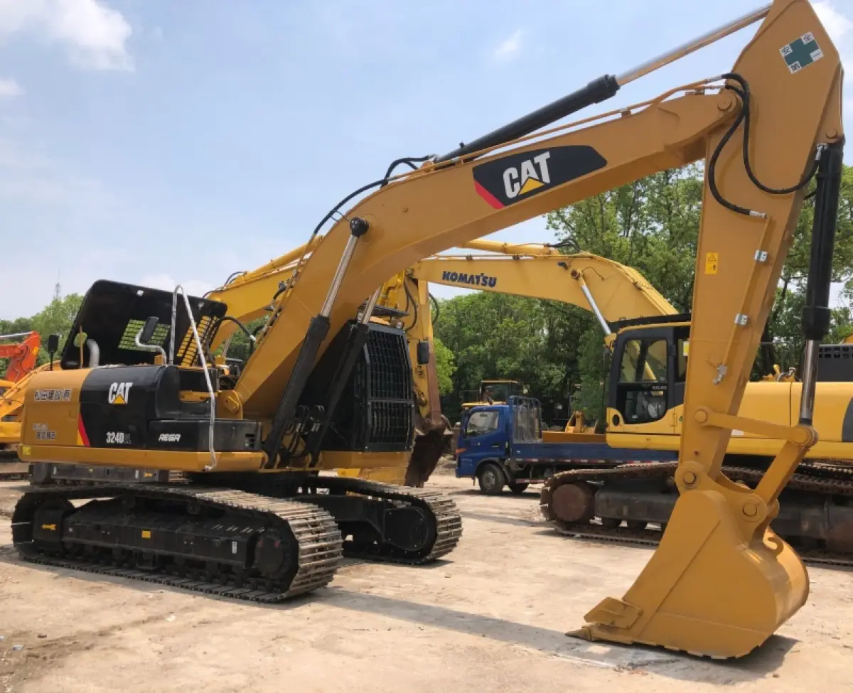 Used Caterpillar 324D2L Excavator photo 1
