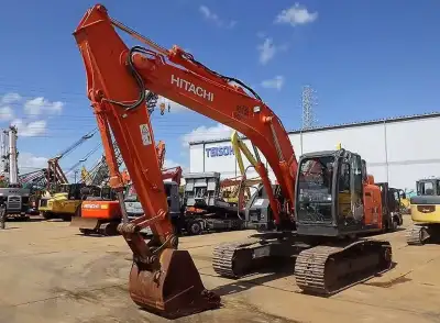Used Hitachi ZX225USR Excavator photo 9