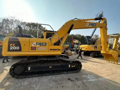 Used Komatsu PC200-8 Excavator photo 4