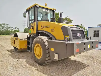 Used SDLG RS8220 Road Roller photo 4