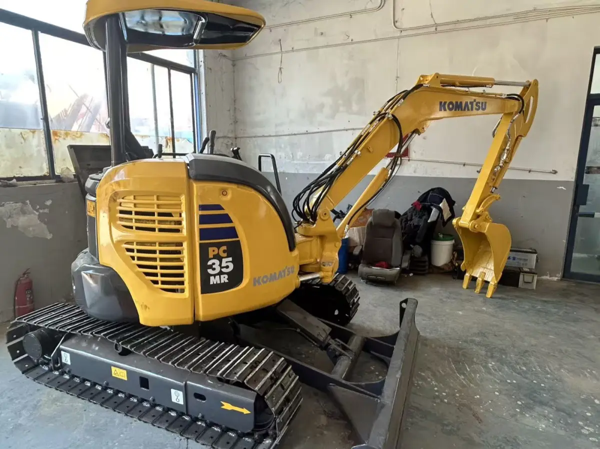 Used Komatsu PC35 Mini Excavator photo 1