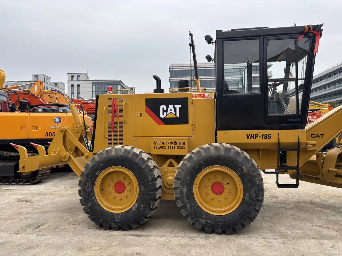 Used Caterpillar 140 Motor Grader photo 1