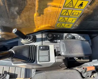 Used Caterpillar 307 Excavator photo 8