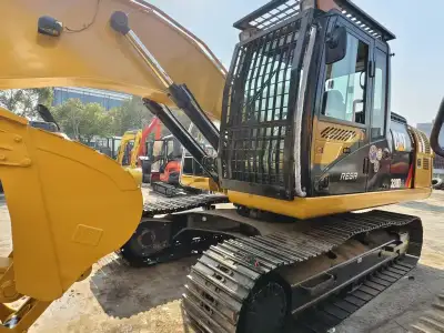 Used Caterpillar 320D Excavator photo 2