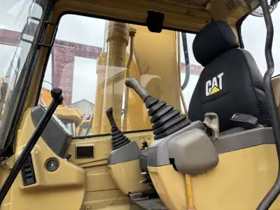 Used Caterpillar 320B Excavator photo 4