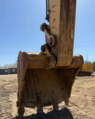 Used Caterpillar 374 Excavator photo 11