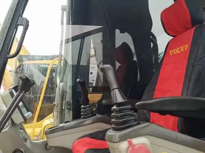 Used Volvo EC300D Excavator photo 3