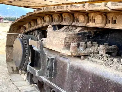 Used Caterpillar 390D Excavator photo 6
