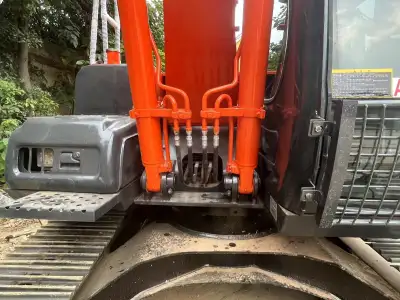 Used Hitachi 120 Excavator photo 10