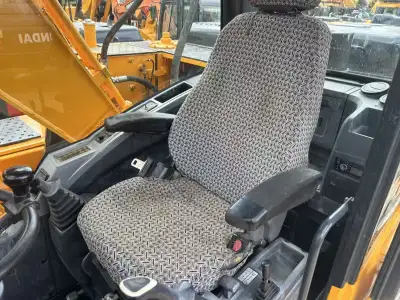 Used Hyundai 210W-9 Excavator photo 2
