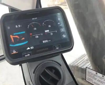 Used Doosan DX225LC Excavator photo 4