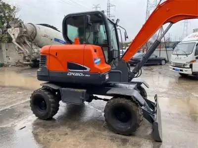 Used Doosan DX60W-9C Wheeled Excavator photo 4